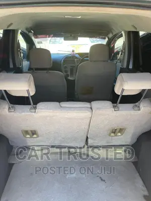 Toyota Ractis 1.5 AWD 2006 Silver