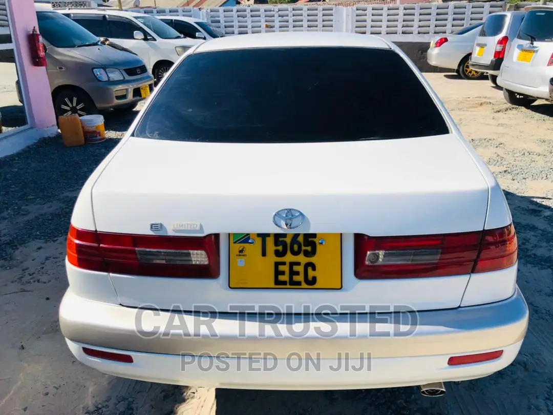 Toyota Corona Premio 1.8 FWD 2000 White