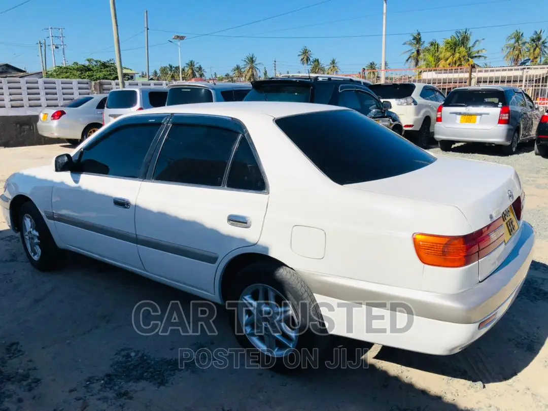 Toyota Corona Premio 1.8 FWD 2000 White
