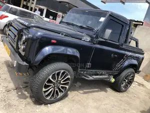 Land Rover Defender 2006 Black