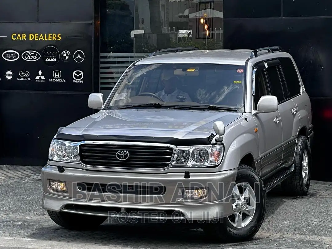 Toyota Land Cruiser 2000 Silver