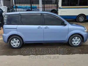 Toyota Sienta 1.5 FWD 2006 Blue