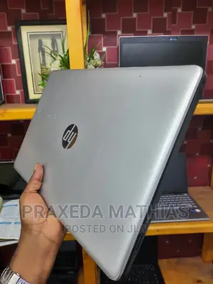 Laptop HP 15-Da2933nia 8GB Intel Core I5 SSD 256GB