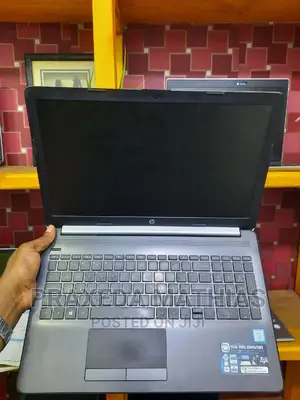 Laptop HP 15-Da2933nia 8GB Intel Core I5 SSD 256GB
