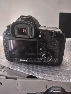CANON Camera EOS 60D