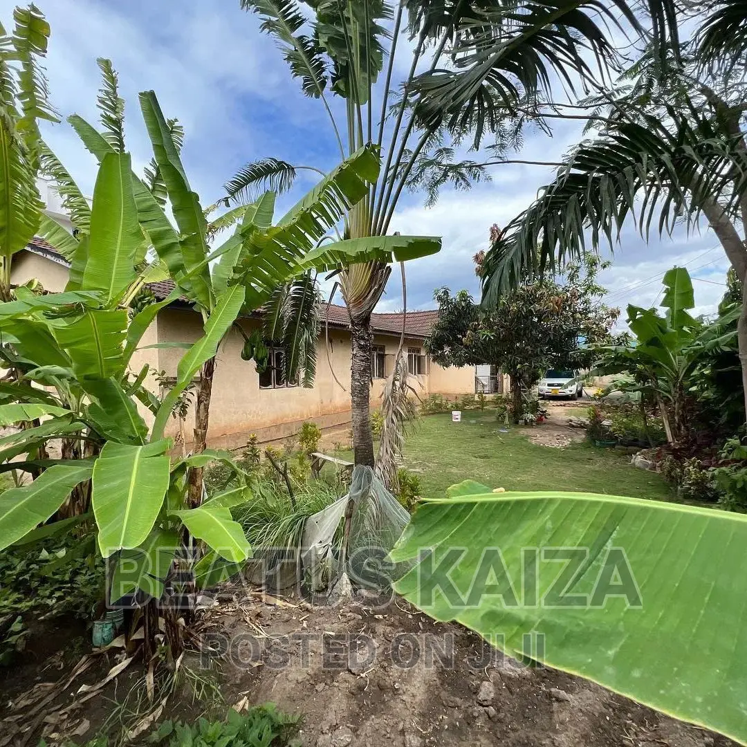 4bdrm Bungalow in Mbezi Beach Renbow, Kinondoni for sale