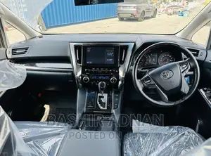 Toyota Alphard 2021 Pearl