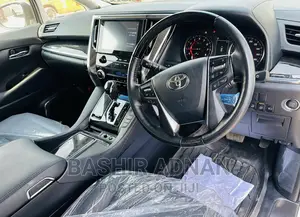 Toyota Alphard 2021 Pearl