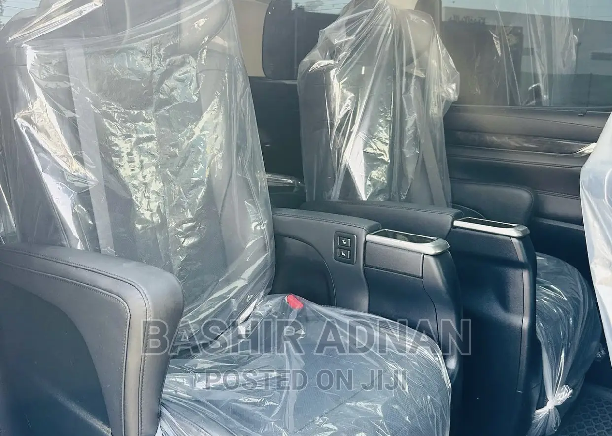 Toyota Alphard 2021 Pearl