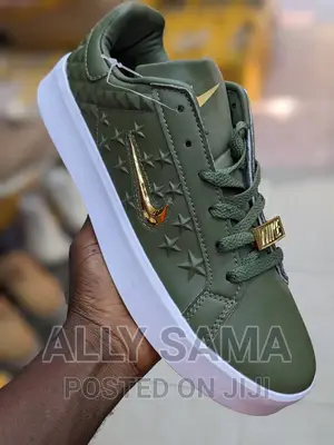 Mens Sneakers Nike Green