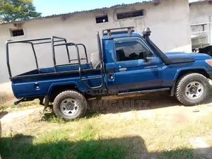 Toyota Land Cruiser 2007 Blue