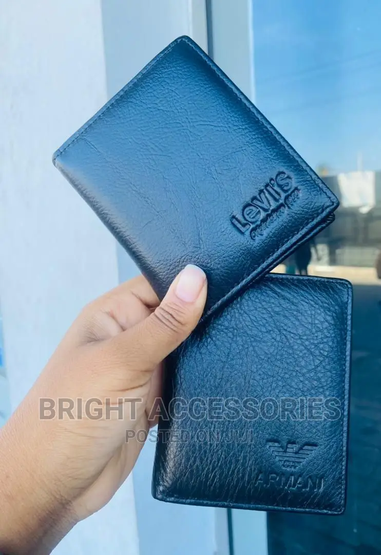 Wallets Za Ngozi
