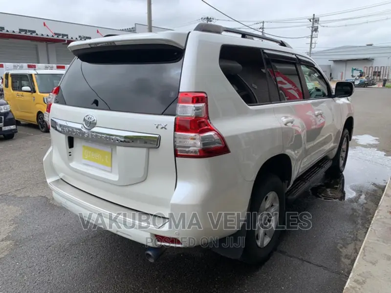Toyota Land Cruiser Prado 2016 Pearl