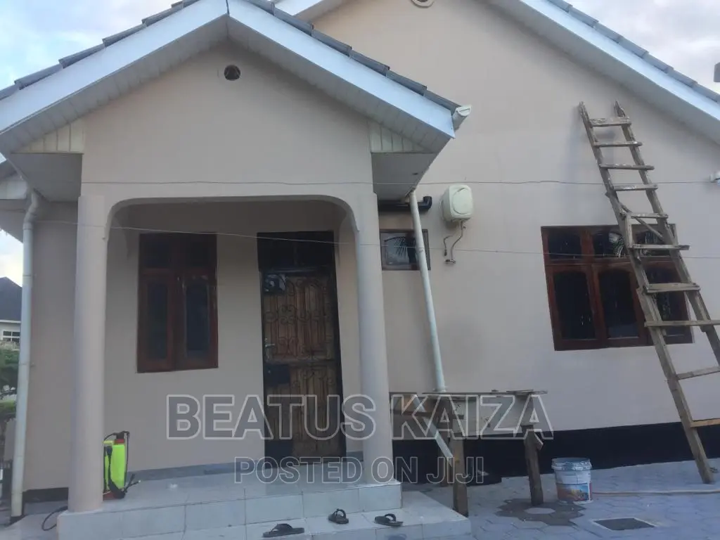 4bdrm Bungalow in Kigamboni Geza for sale
