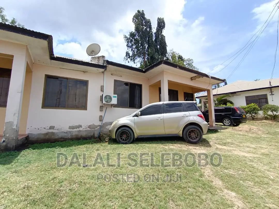 2bdrm Duplex in Kimara Bucha for rent
