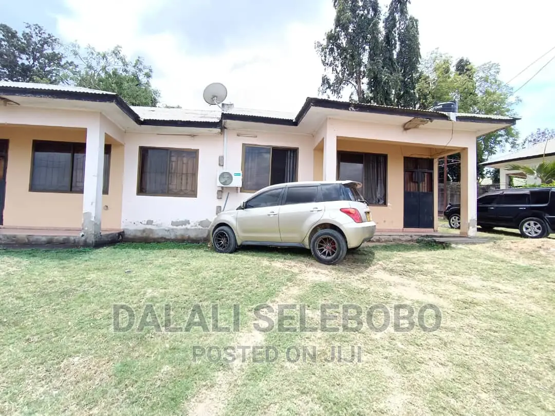 2bdrm Duplex in Kimara Bucha for rent