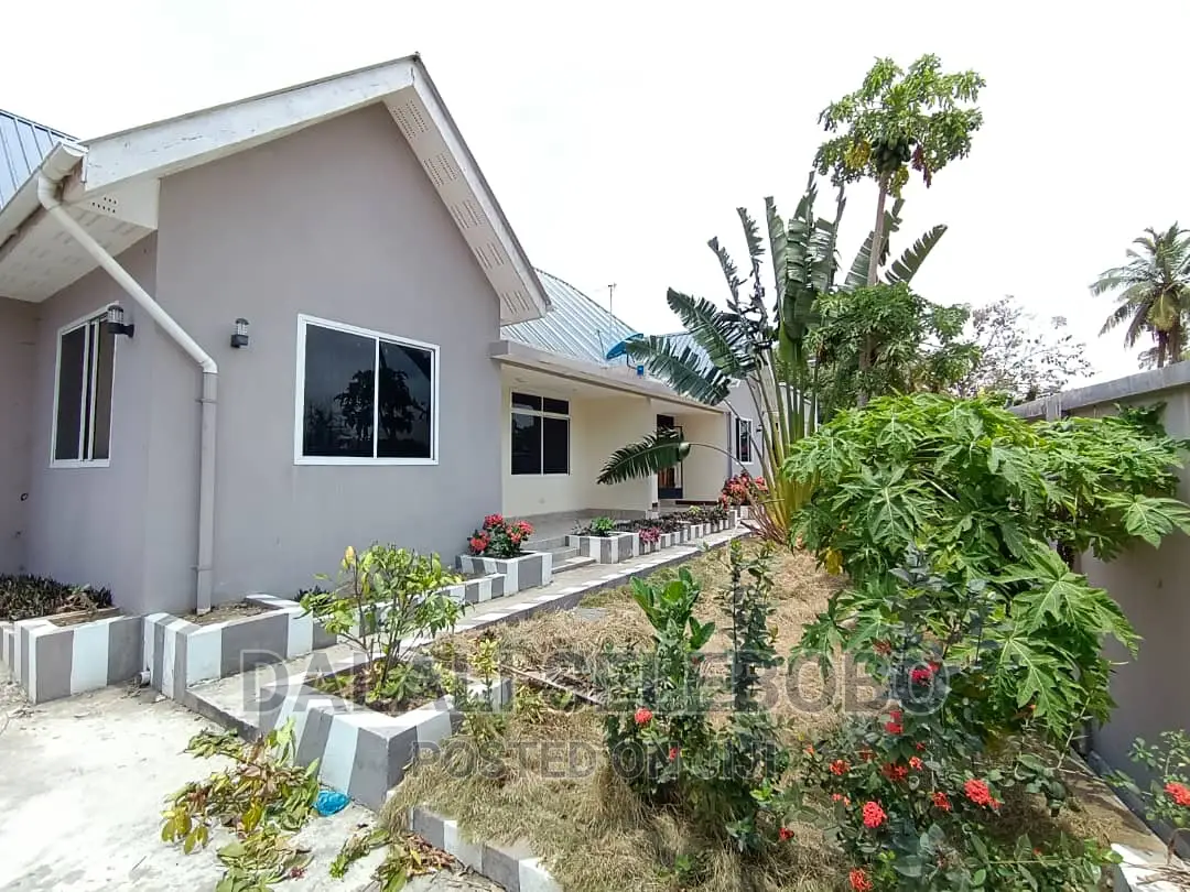 2bdrm Farm House in Mbezi Makabe for rent