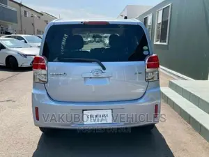 Toyota Spade 2012 Blue