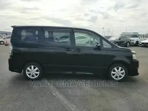 Toyota Voxy 2010 Black