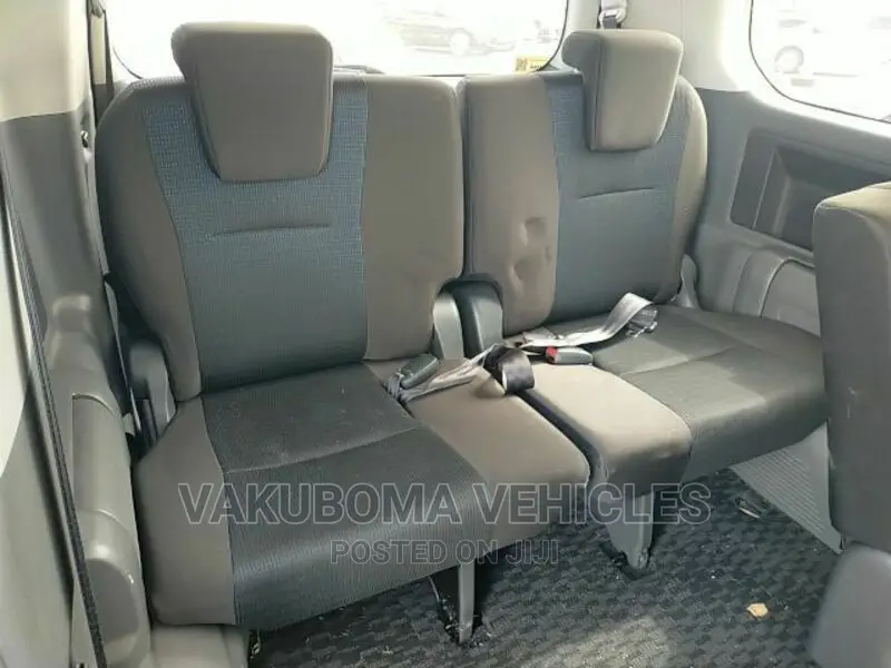 Toyota Voxy 2010 Black