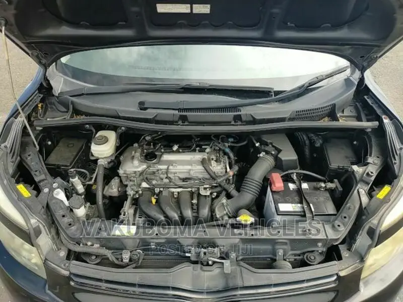 Toyota Voxy 2010 Black