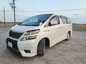 Toyota Vellfire 2009 White