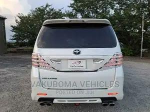 Toyota Vellfire 2009 White