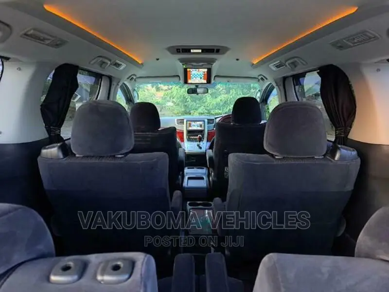 Toyota Vellfire 2009 White