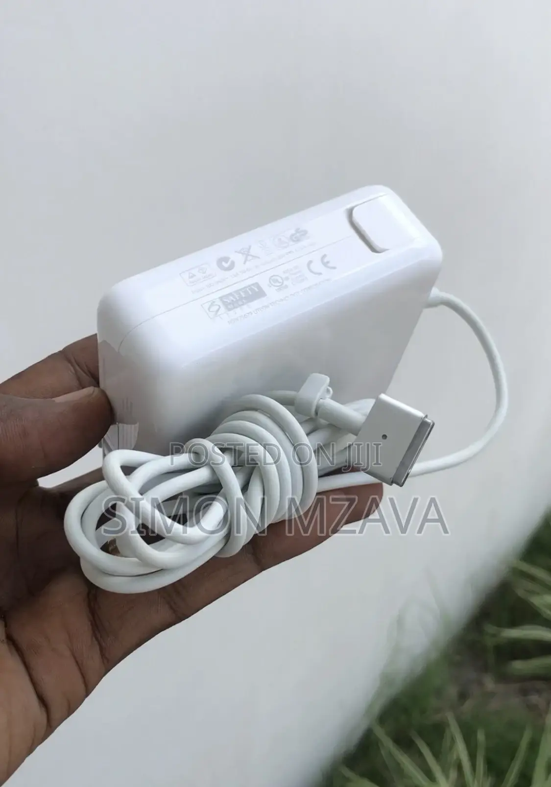 Macbook Original Adapters