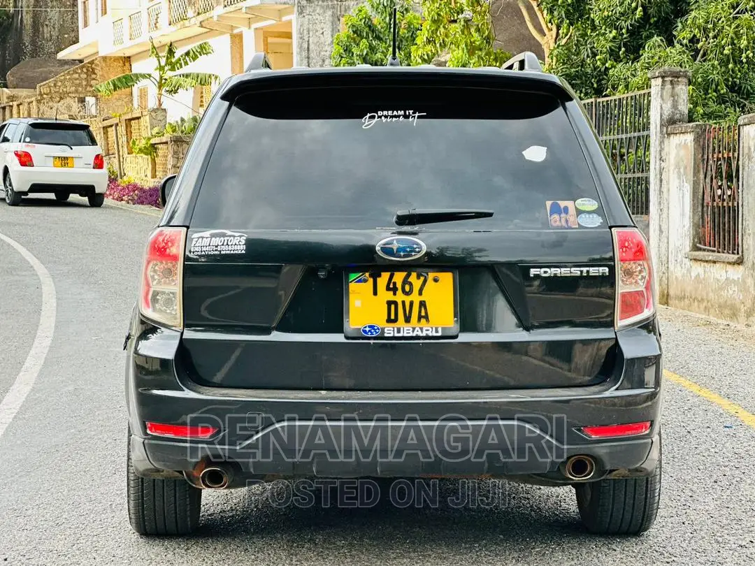 Subaru Forester 2010 Black