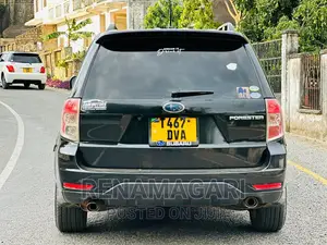 Subaru Forester 2010 Black