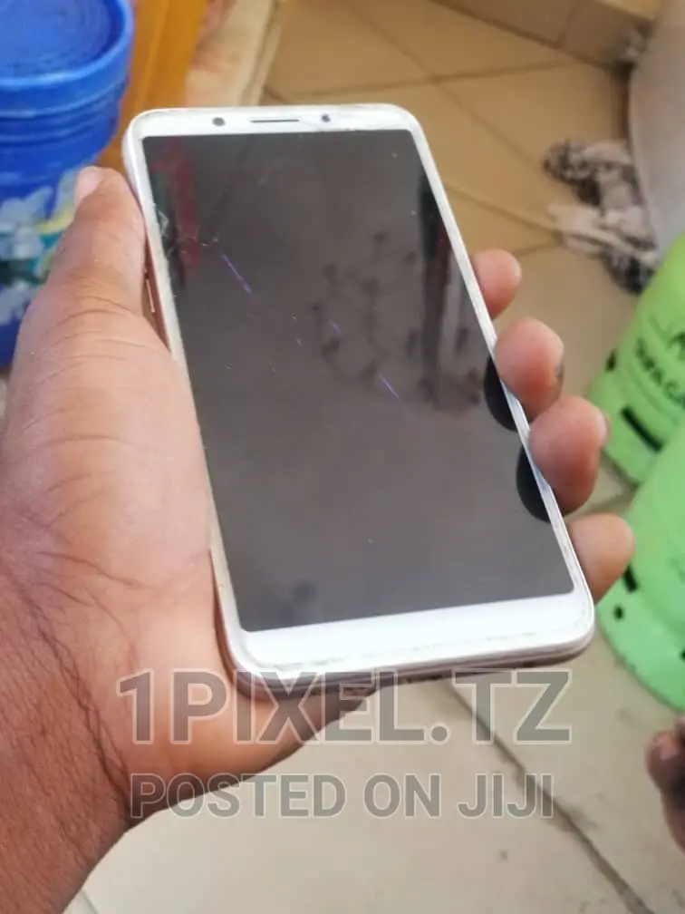 Oppo A83 128 GB Gold