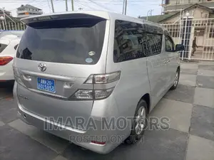 Toyota Vellfire 2008 Silver