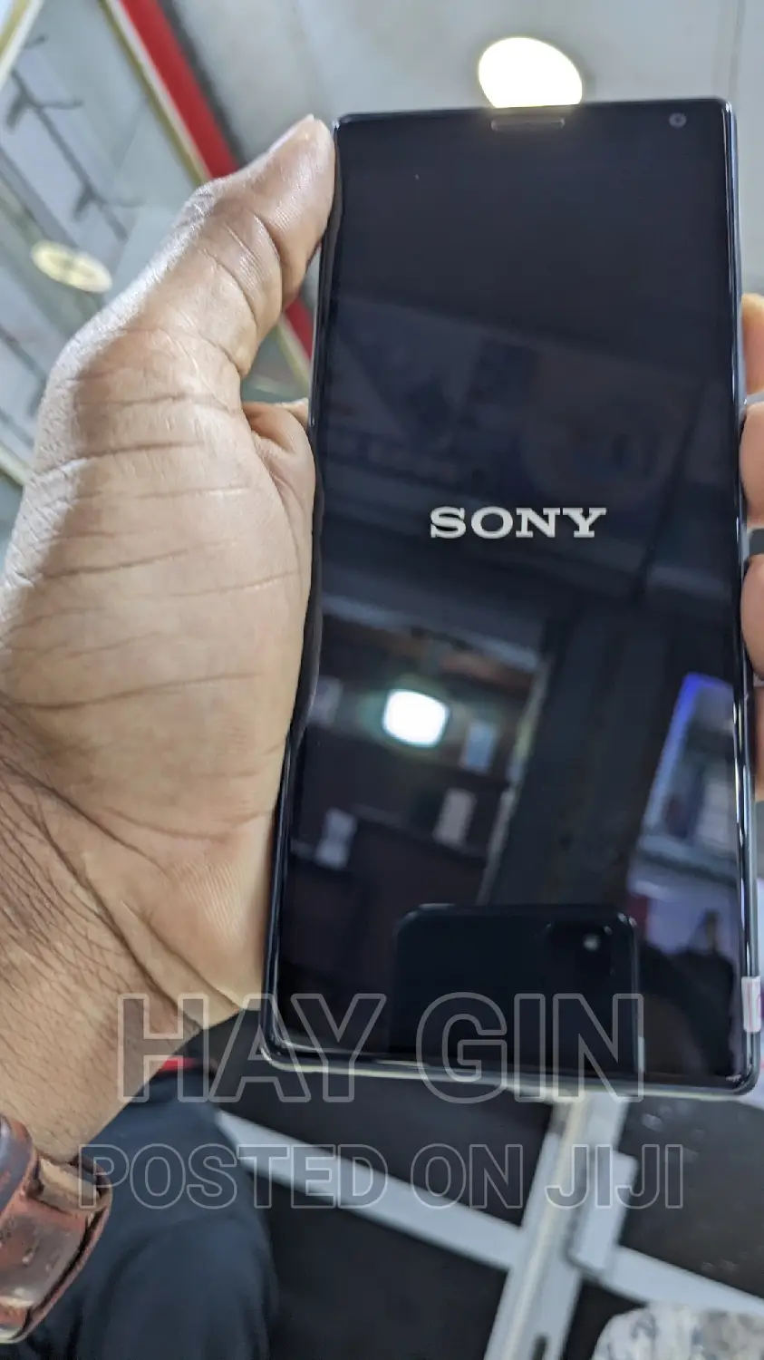New Sony Xperia 10 64 GB Black