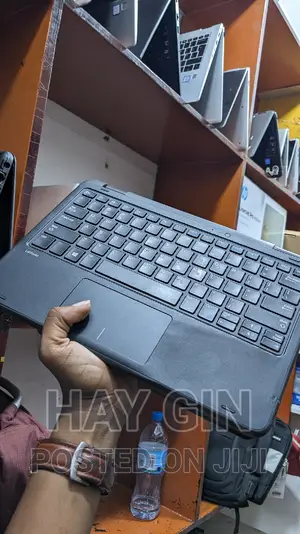 New Laptop Dell Latitude 3189 4GB Intel SSD 128GB