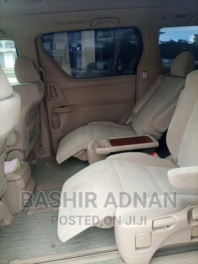Toyota Alphard 2009 Gray