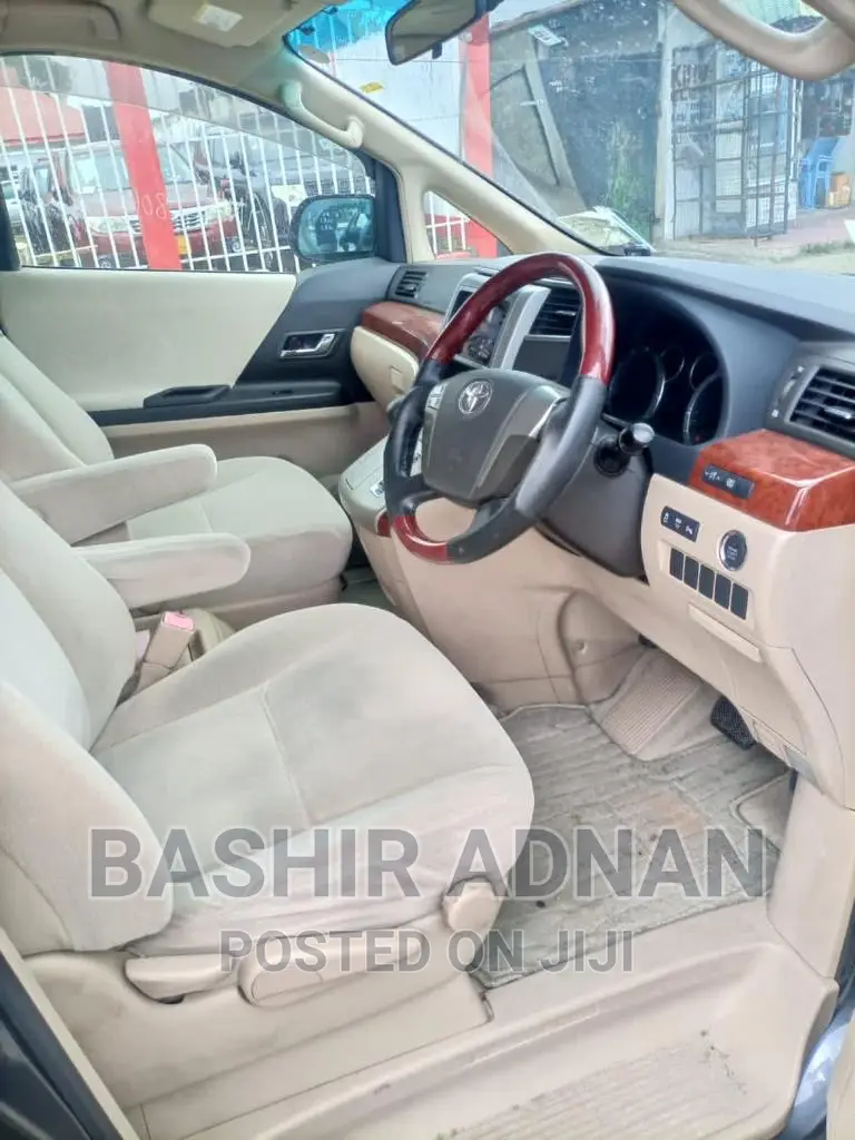 Toyota Alphard 2009 Gray