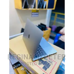 Laptop Apple MacBook Pro 2018 8GB Intel Core I5 SSD 250GB