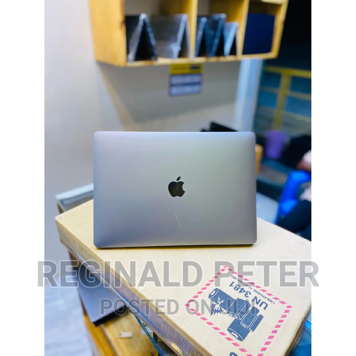 Laptop Apple MacBook Pro 2018 8GB Intel Core I5 SSD 250GB