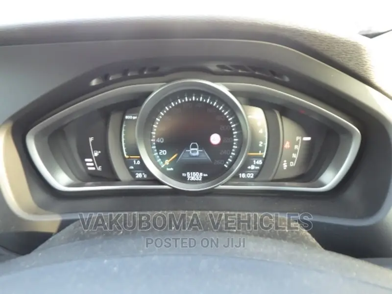 Volvo V40 2014 Pearl