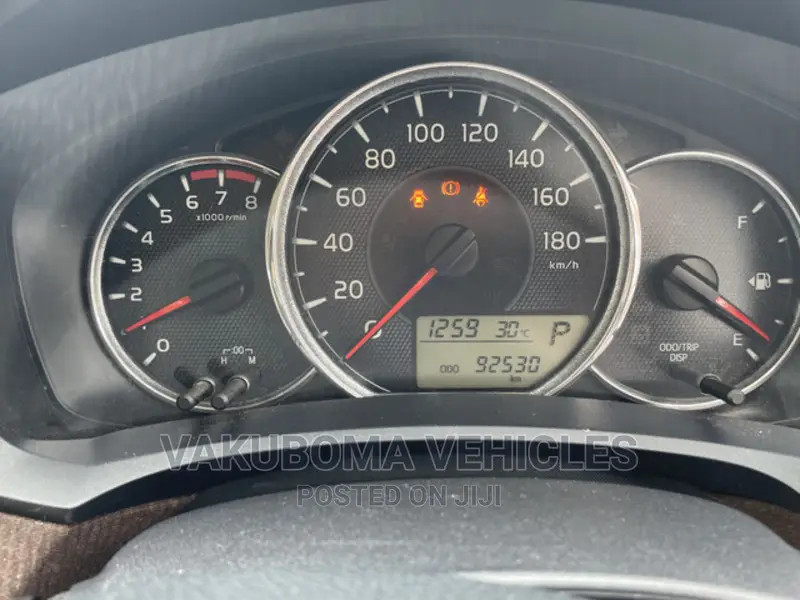 Toyota Axio 2013 Pearl