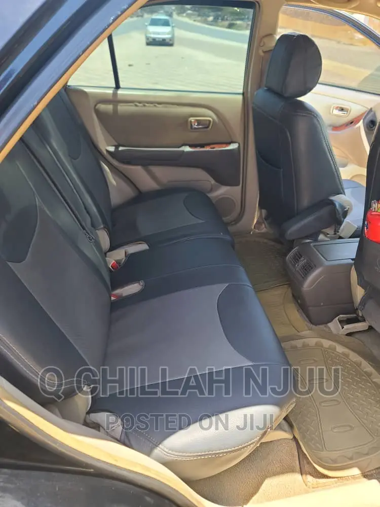 Toyota Harrier 2004 Black