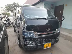 Toyota HiAce 2010 Black