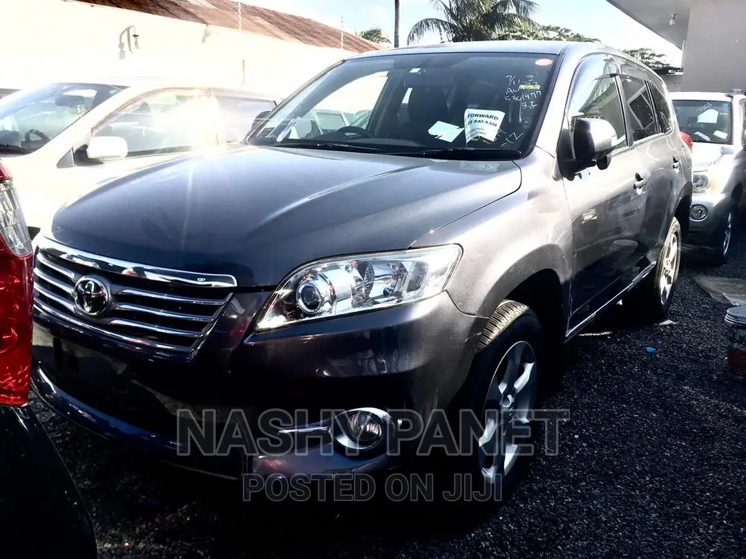 Toyota Vanguard 2012 Gray