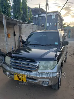 Mitsubishi Pajero 2000 Black