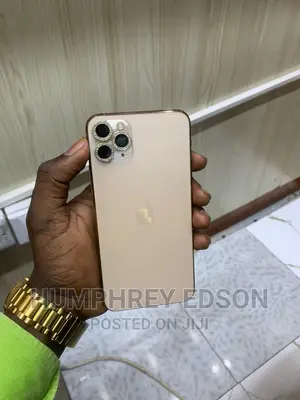 Apple iPhone 11 Pro Max 64 GB Gold