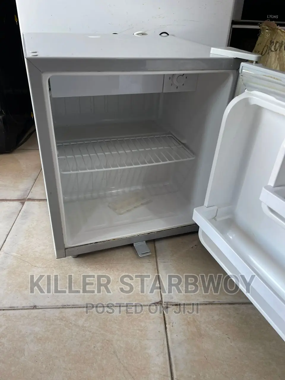 Min Fridge Kali Sanaa