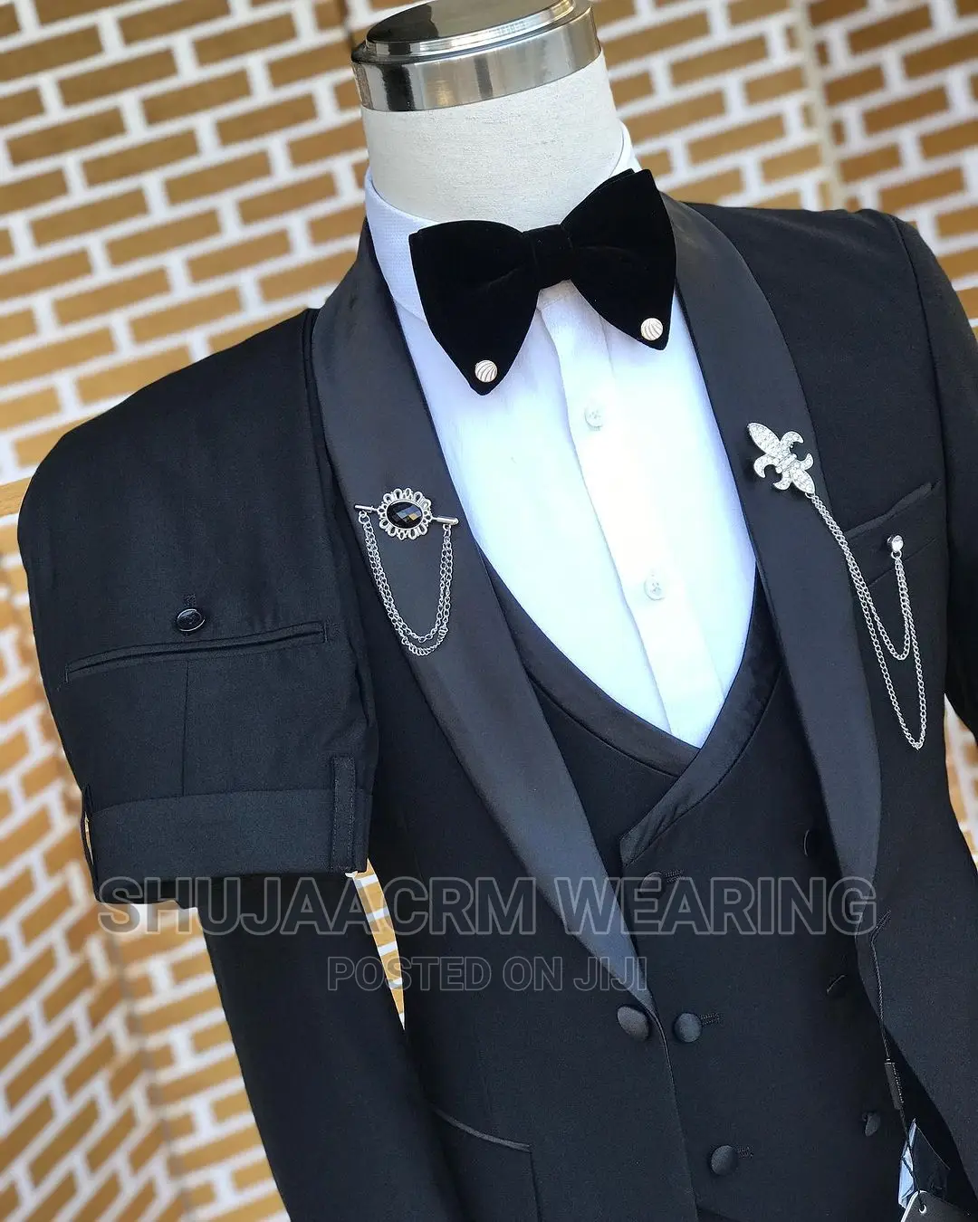 Men's Suit Official