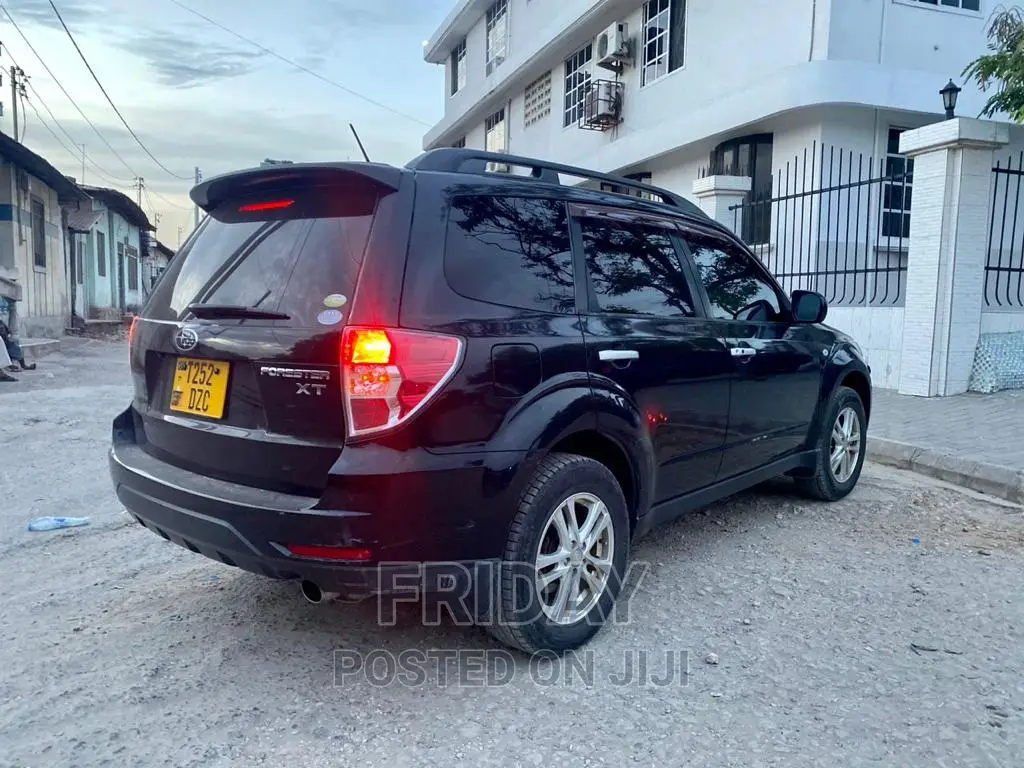 Subaru Forester 2.0D X 2010 Black