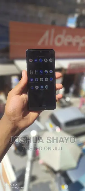 Sharp Aquos sense5G 64 GB Silver